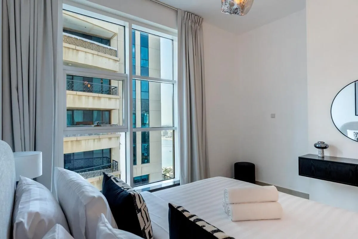Stunning 1 Bed Apartment In Marina Arcade Dubai 0*,